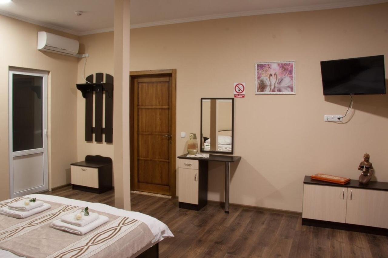 Hotel 7/24 Бровари Екстериор снимка