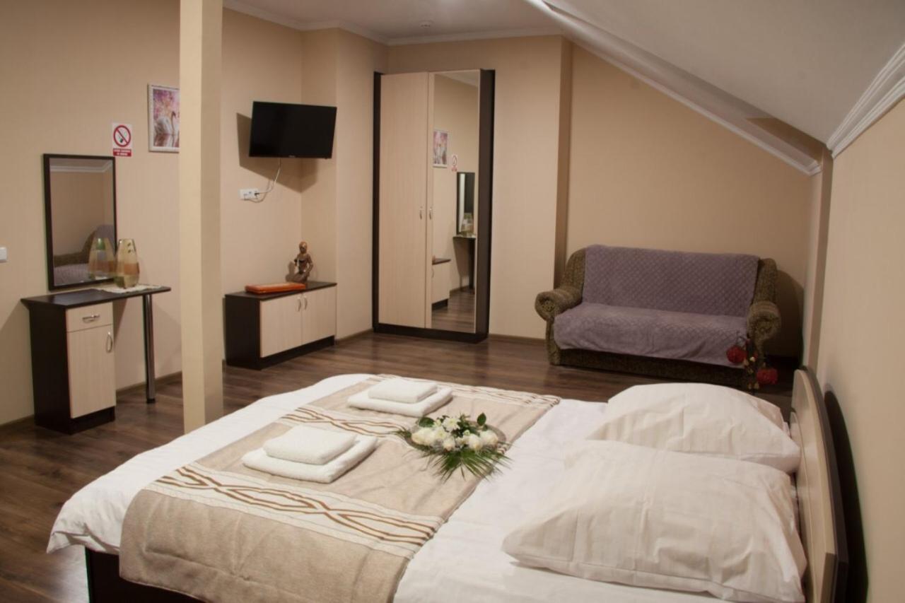 Hotel 7/24 Бровари Екстериор снимка